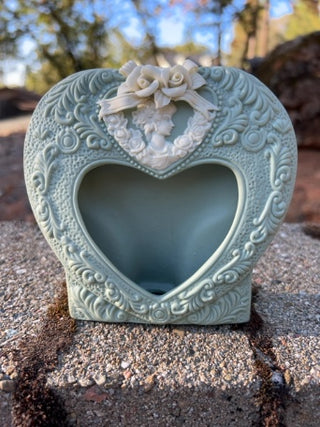 vintage Victorian-style, heart-shaped porcelain jasperware-inspired picture frame