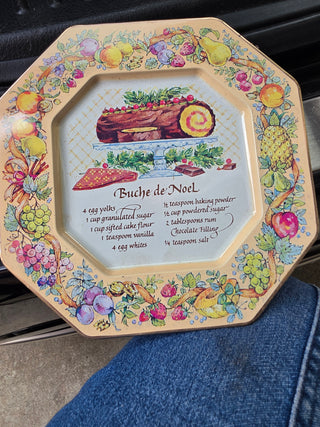1982 Avon recipe tin plate Buche de Noel