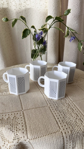 1980 Arcopal France Milk Glass OctoMug (LZD - RSV)