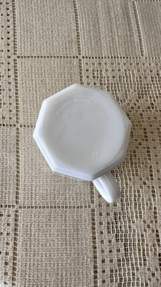 1980 Arcopal France Milk Glass OctoMug (LZD - RSV)