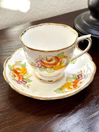 ANTIQUE 'CUP AND SAUCER "ROYAL ALBERT". RSV