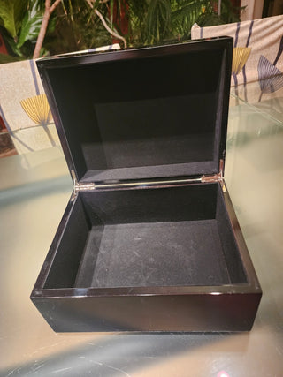 Lacquered Storage Box Old World MapRSV|66244