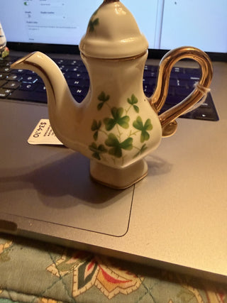 Victoria's Garden Minature Shamrock Clover Porcelain Tea Pot approx. 4"|165610