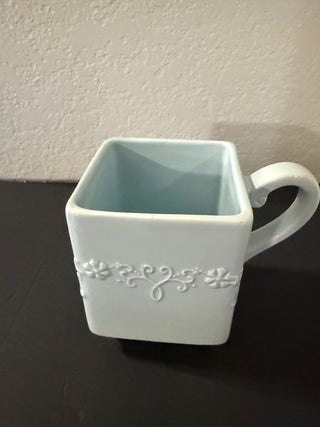 Baby blue Victoria coffee cup RCD