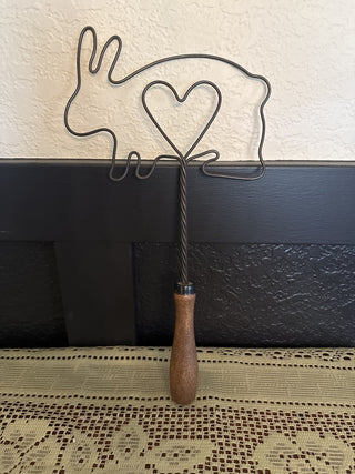 Vintage Bunny Rug Beater with Heart -RCD|68848
