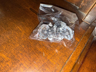 Clear drawer pulls/knobs. Set of 4  RCD