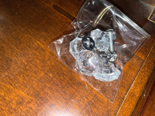 Clear drawer pulls/knobs. Set of 4  RCD