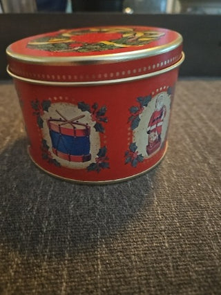 RM826-Small Round Christmas Tin