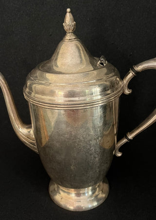 VINTAGE SILVER PLATED COFFE POT WITH LOVELY PATINA 11" T (KJS) RCD|92591