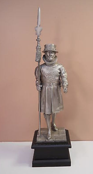Ronald Cameron English Beefeater Pewter Statue #63 VV MTS|104389