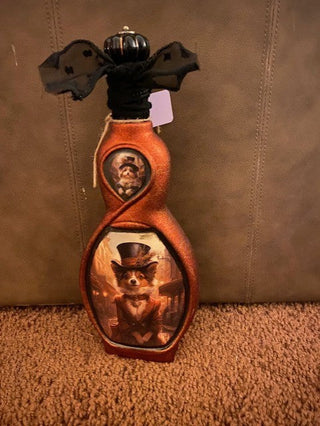 Victorian dog decor bottle