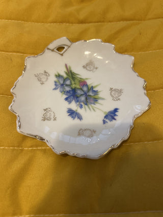 Leaf Shaped Trinket Dish Made in Japan MTS|63126