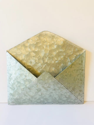 11" Galvanized Wall Mail Holder (RSV)|93004