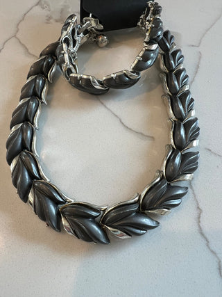 Kramer Grey leaf choker/Bracelet set|51944