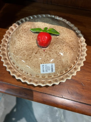 VINTAGE Ceramic Covered Apple Pie Plate Dish Keeper with Apple with Lid