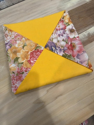 Hot Pad 9.5x9.5 - Yellow Flowers