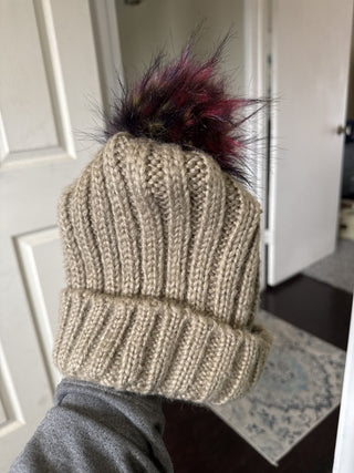 Knitted pom beanie|48068