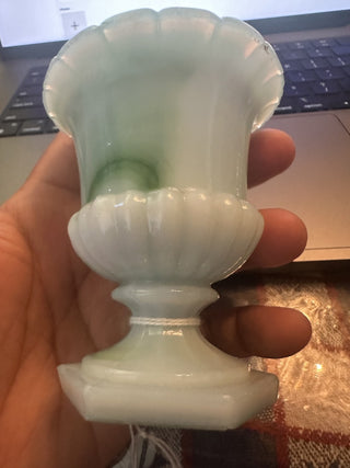 Vintage Vogue Merc. Co Akro Agate green white Slag Glass Toothpick Holder Urn|104101