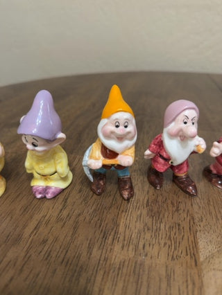 Porcelain Snow White + 7 Dwarves