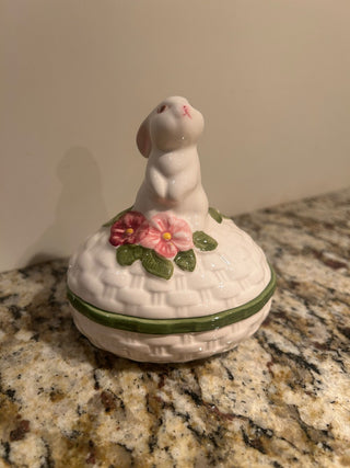 Avon “Bunny Love” Trinket Dish    MTS|161916