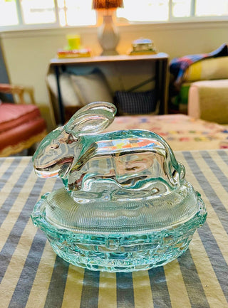 BP Glass Bunny Rabbit On Basket RCD|85628