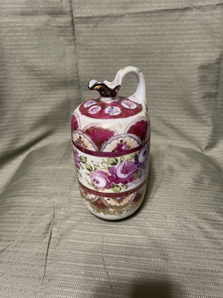 Burgundy pitcher￼ rsv