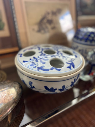 Vintage Chinese bulb pot, flower frog|74392