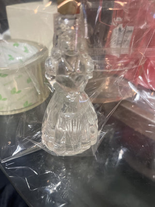 Small bottle shaped like a woman rsv