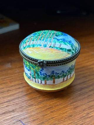 Vtg. (2001) Kelvin Chen enameled trinket box w/Monet painting