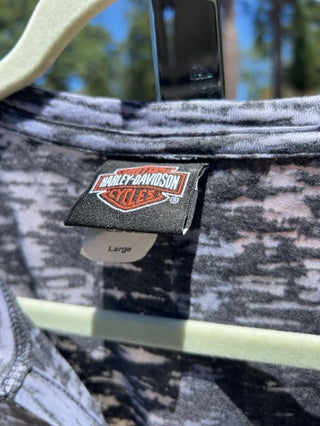 Size L Harley-Davidson women's black and gray v-neck graphic t-shirt