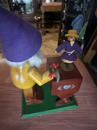 Steinbach Volkskunst Puppeteer Music box/smoker #62 VV MTS