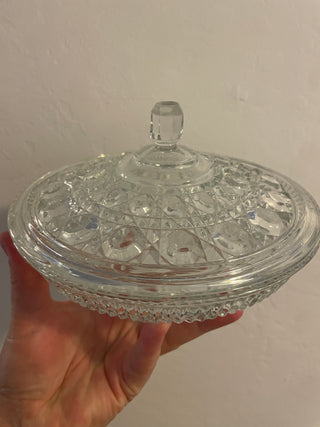 Clear candy dish with lid
