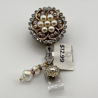 Golden Pearl/Rhinestone Retractable Badge Holder|74768