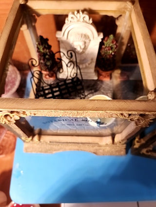 Botanical diorama, in shadow box pieces are removable