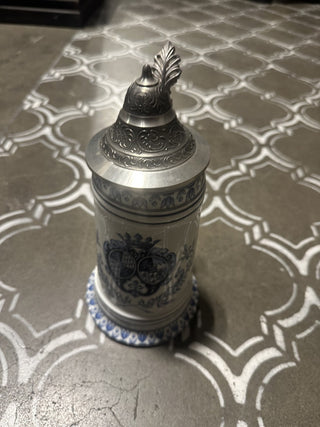 Vintage Schrobenhausen Germany Blue white Lion Lidded Beer Stein #47 VV MTS|133604