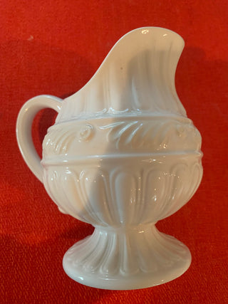 Lg white gravy dish|125600