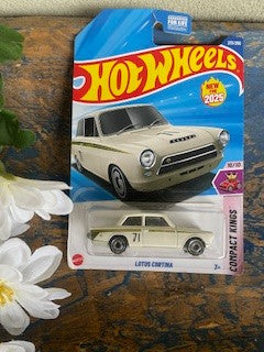 Hot Wheels Lotus Cortina RCD|114678