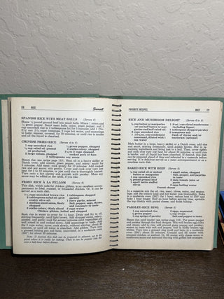 Vtg Sunset Cookbook of Favorite Recipes (1949) MTS|80123