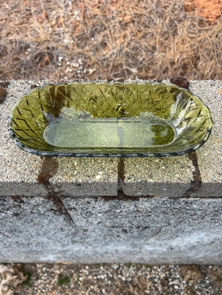 JP vintage Indiana Glass avocado green "Pretzel" pattern oblong serving dish