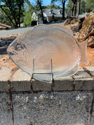 JP Made In USA  Fish-Shaped 15.5" x  11" Glass Plate Platter Oven-Proof Vintage