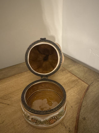 AJ - Fall Color Girl Trinket Box MTS|117478