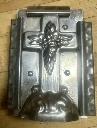 Vintage Chocolate Mold Easter Cross RSV|58036