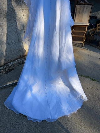 Size 12W Wedding Dress Venus by Lolus Orient Corp