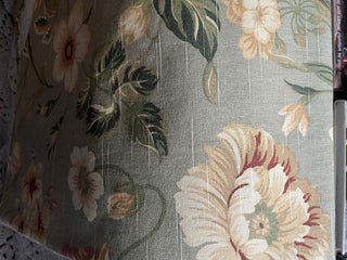 VINTAGE CUSTOM MADE FLORAL TABLECLOTH 64 X 50
