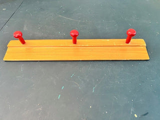 VTG Children's Rack Wood w/red