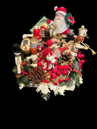 Vintage Treasures of a Christmas Carol Center piece decoration #62 VV MTS|138337