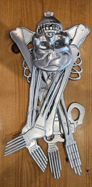 Skeleton,  Silver hinged, 35"x7" hanging, folds to 16x7x.5" , RSV|104598