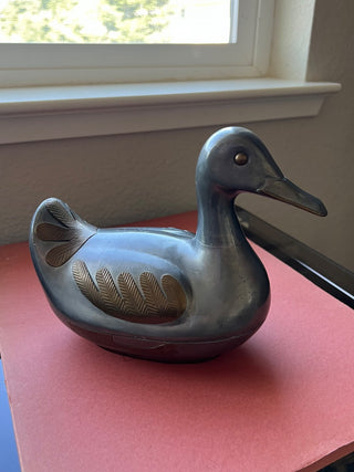 Large tin and brass vintage duck box|70035