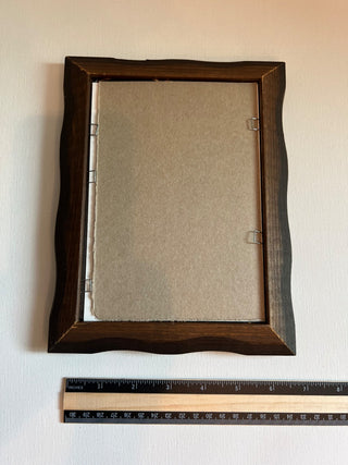 Antique wood scalloped frame|54248
