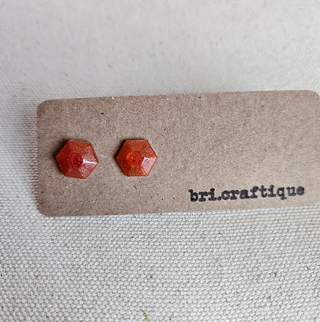 bri.craftique - Pink Resin Stud Earrings|130133